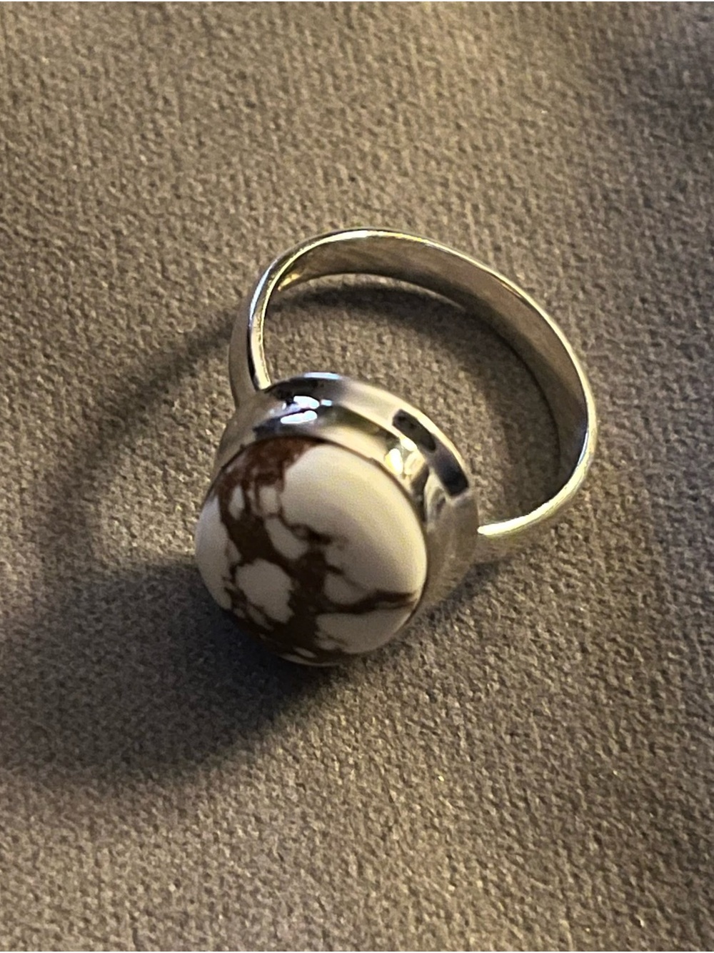 Genuine White Horse Magnesite 925 Sterling Silver Ring NWOT